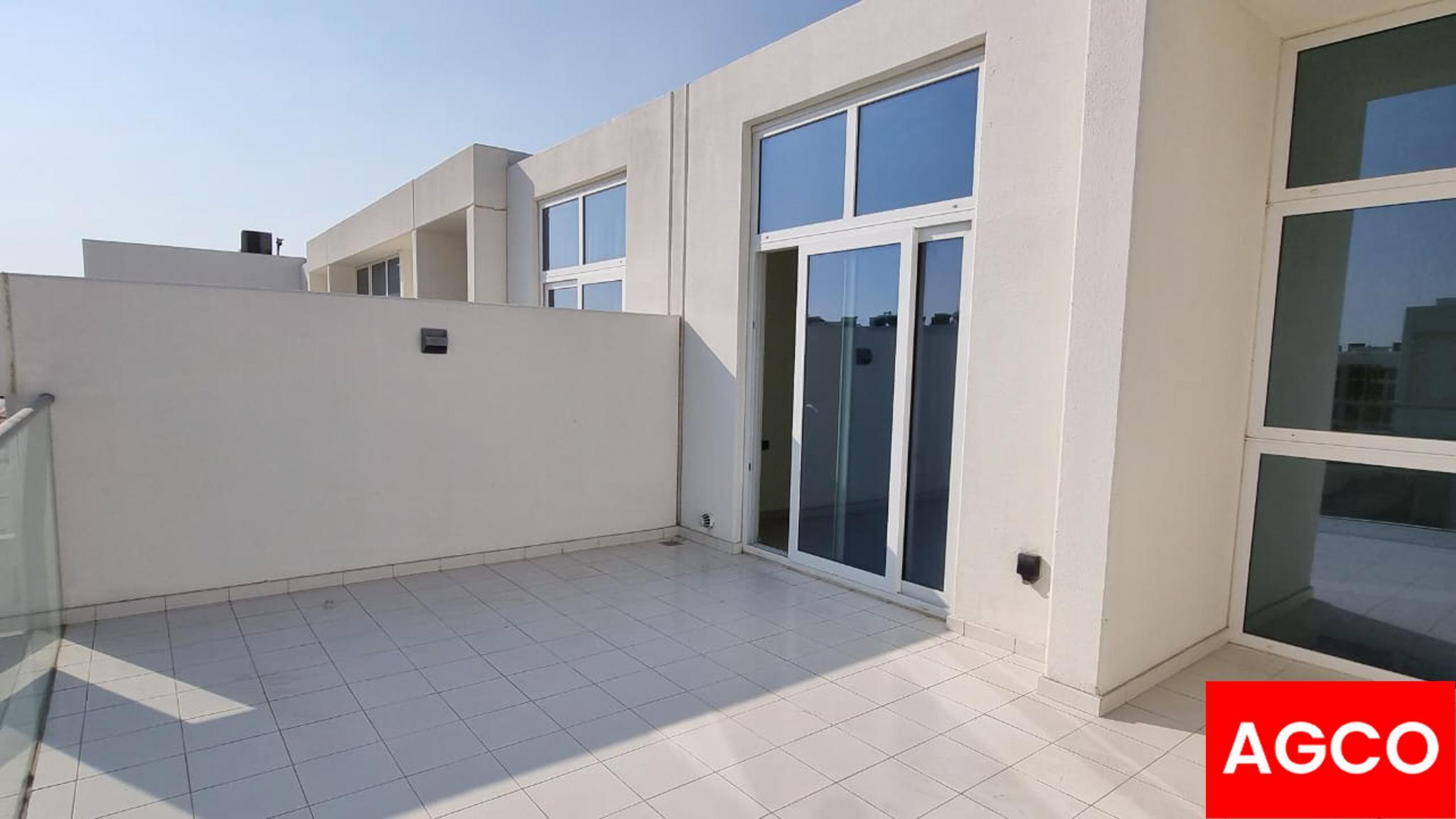 Brand new vacant 2-bedroom in Centaury Cluster